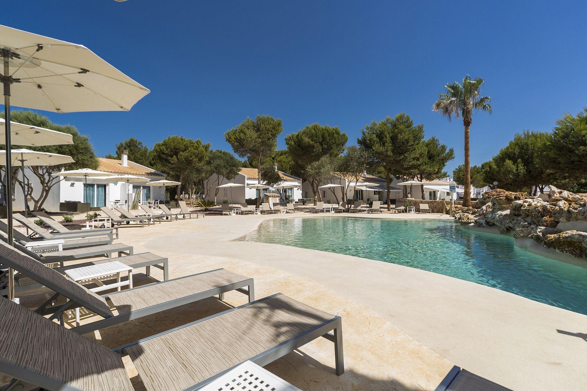 Lago Resort Menorca - Villas & Bungalows Del Lago Калан-Бош Экстерьер фото