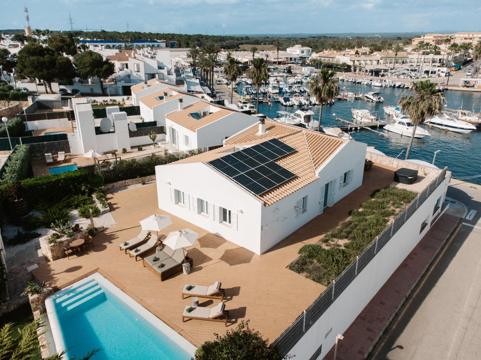 Lago Resort Menorca - Villas & Bungalows Del Lago Калан-Бош Экстерьер фото